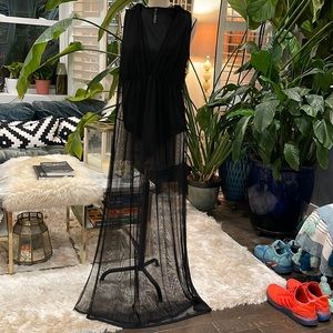 <<Bodysuit•With•Coverup>>